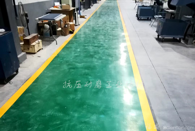 車間通道走叉車地板：機加工廠房車間通道走叉車地板鋪裝 部件生產(chǎn)車間通道地面地板
